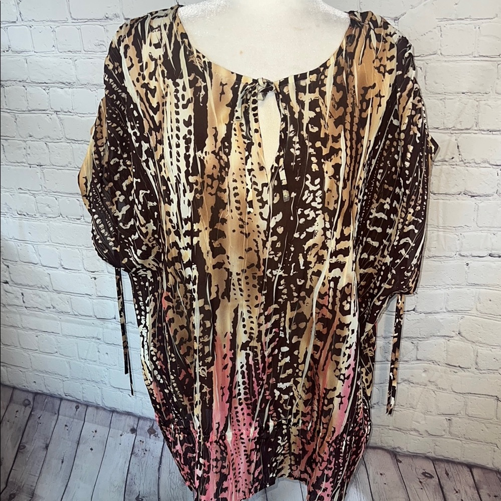 COPY - 26/28 Lane Bryant Stylish Brown and Pink Women's Top. Cinched short slee…